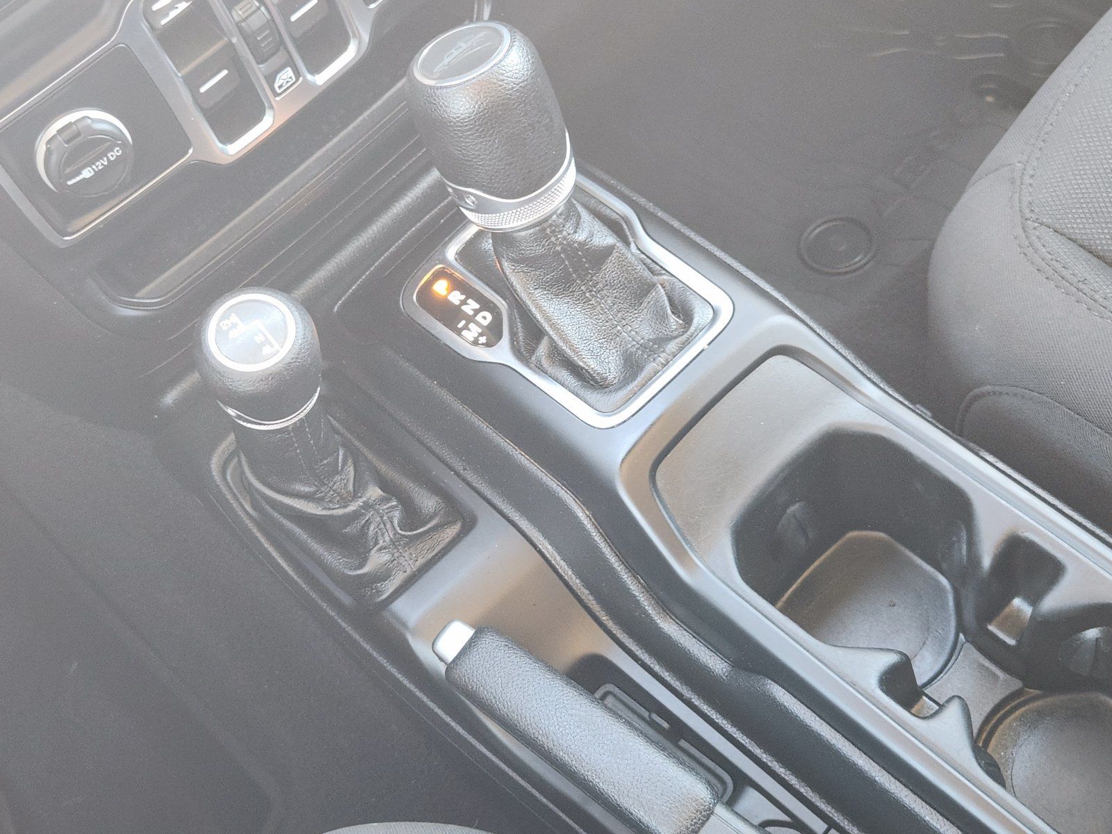 Used 2022 Jeep Gladiator Sport AWD/4WD image 23