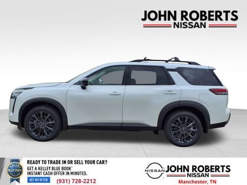 New 2026 Nissan Pathfinder SL AWD/4WD image 2