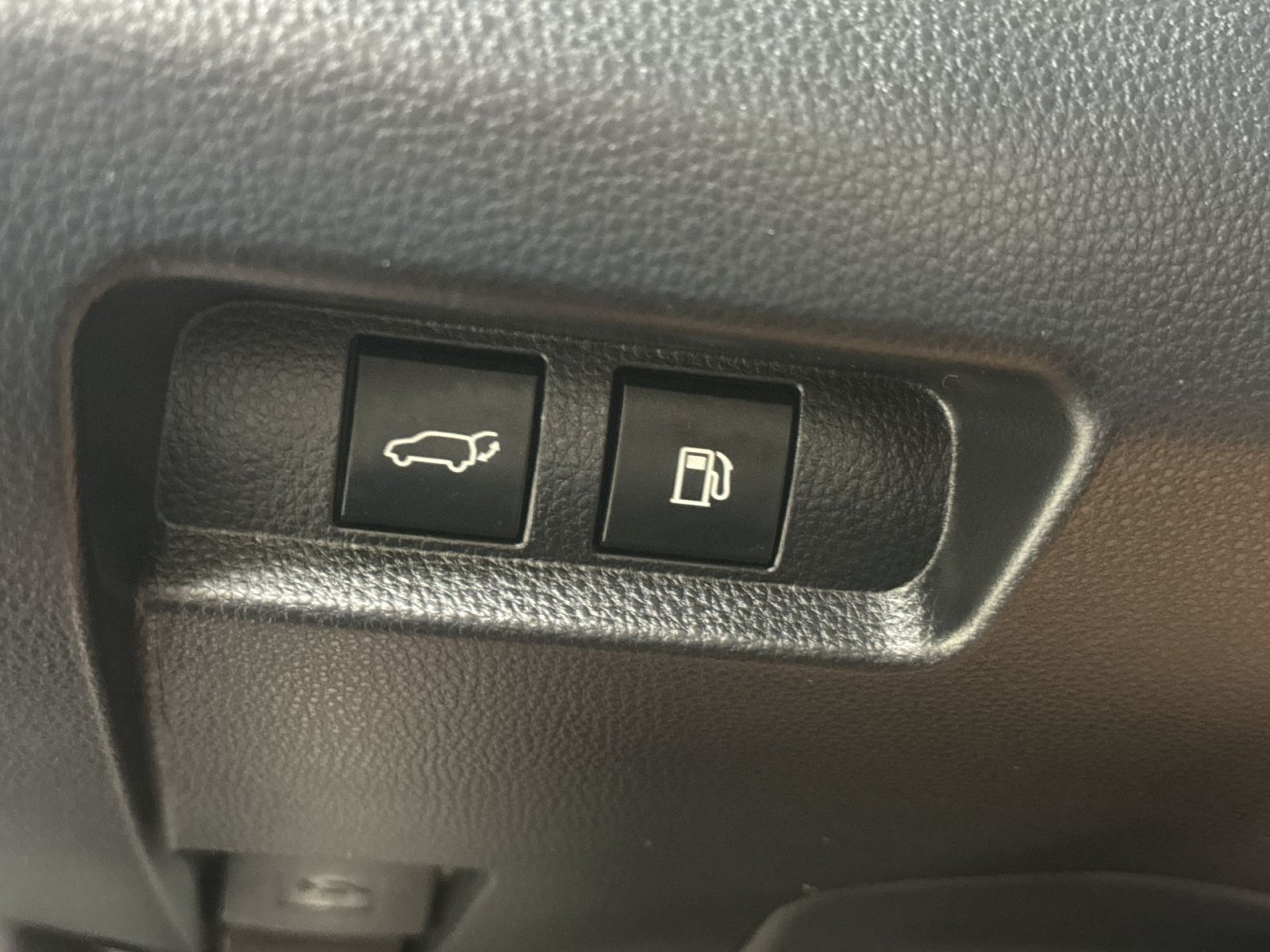 Used 2025 Toyota Crown Signia AWD/4WD image 44
