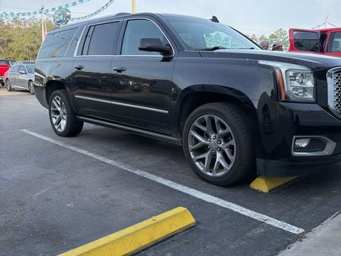Used 2017 GMC Yukon XL Denali w/ Open Road Package image 2
