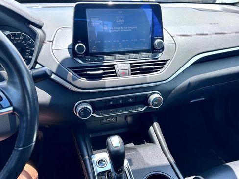 Used 2020 Nissan Altima 2.5 SR image 4