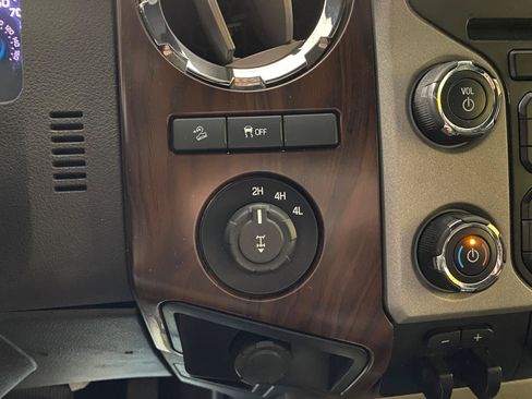 Used 2014 Ford F250 Lariat w/ Chrome Package AWD/4WD image 11