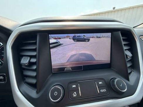Used 2023 GMC Acadia SLE w/ Driver Convenience Package AWD/4WD image 18