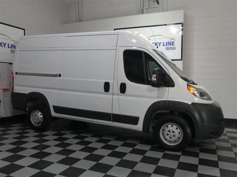 Used 2016 RAM ProMaster 1500 w/ Interior Convenience Group image 5