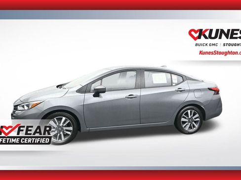 Used 2023 Nissan Versa SV image 5