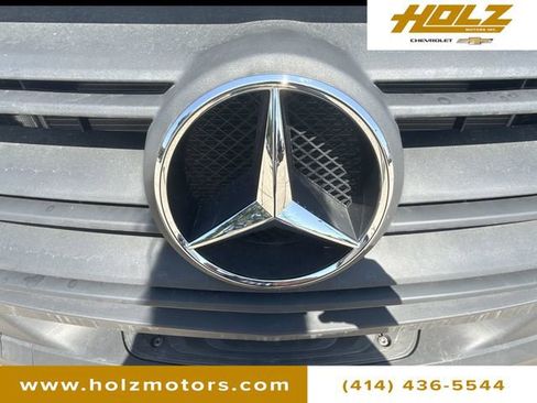 Used 2025 Mercedes-Benz Sprinter 2500 image 28