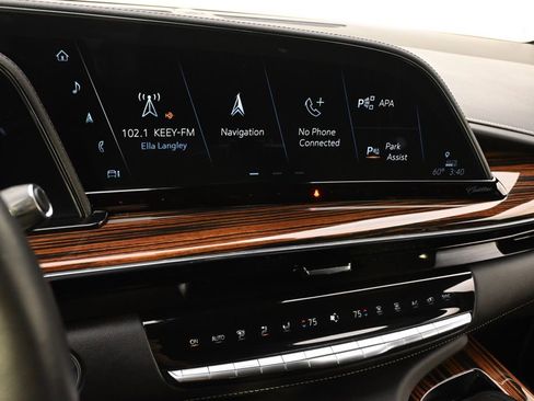 Certified 2023 Cadillac Escalade Premium Luxury image 29