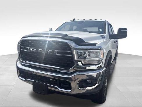 Used 2023 RAM 2500 Big Horn w/ Snow Chief Group AWD/4WD image 11