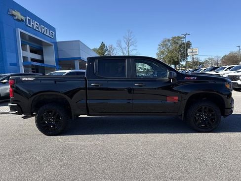 Used 2023 Chevrolet Silverado 1500 Custom Trail Boss image 2