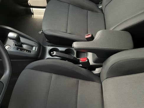 New 2025 Nissan Kicks Play S image 33