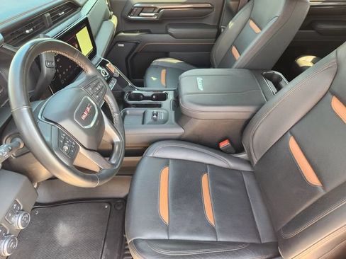 Used 2024 GMC Sierra 2500 AT4 w/ AT4 Premium Plus Package AWD/4WD image 13