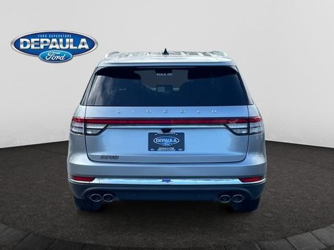 Used 2023 Lincoln Aviator AWD w/ Premium Package image 5