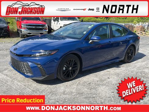 Used 2026 Toyota Camry SE w/ Multimedia Upgrade Package FWD image 1