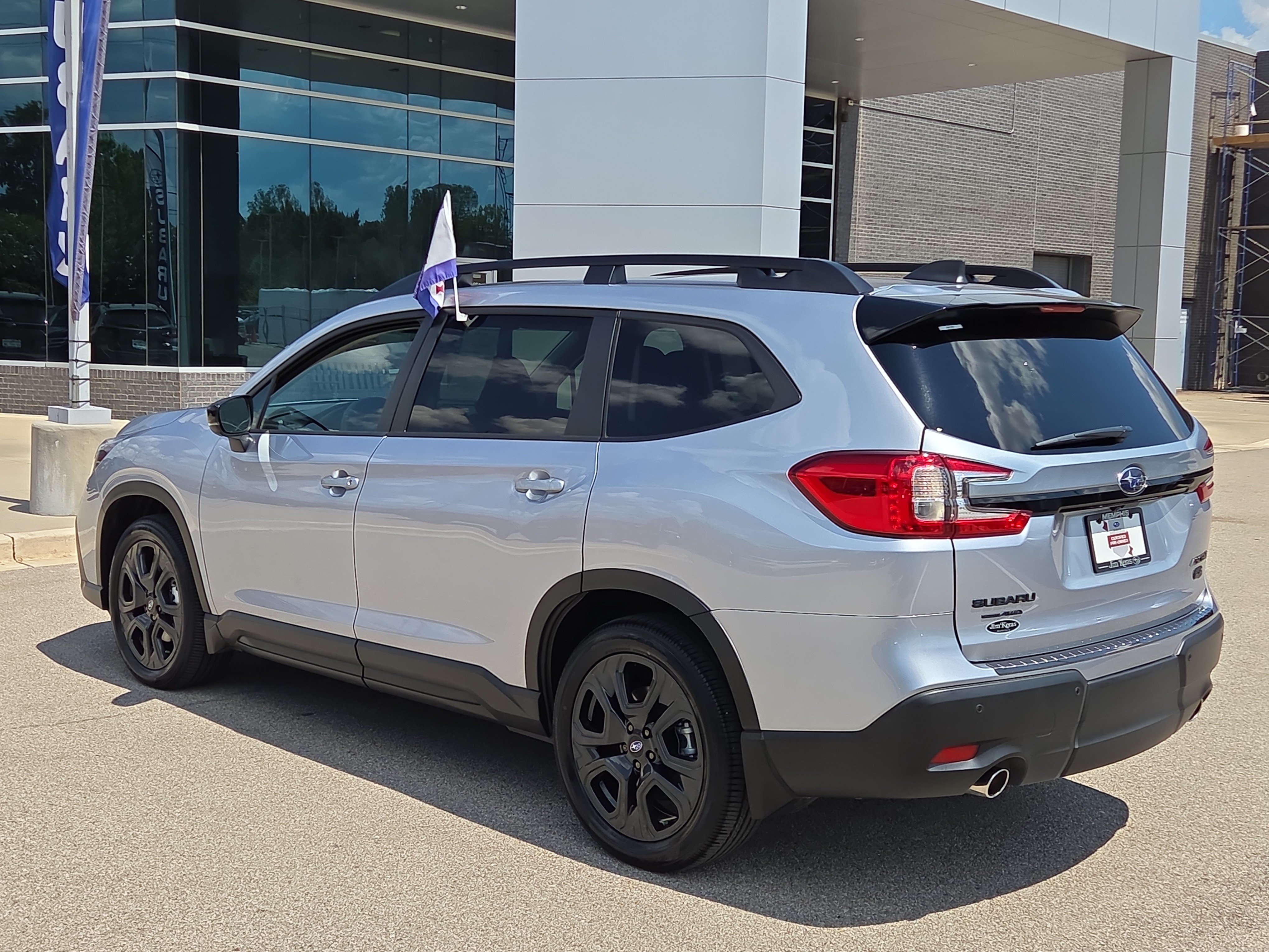 Certified 2025 Subaru Ascent Bronze Edition w/ Onyx Package AWD/4WD image 5