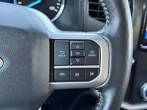 Used 2024 Ford Expedition XLT image 23