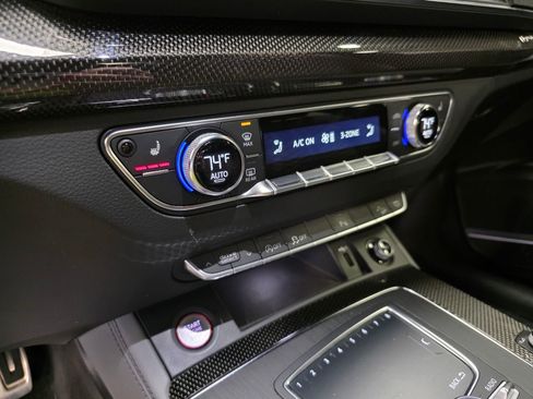 Used 2020 Audi SQ5 Premium Plus w/ Premium Plus Package image 27