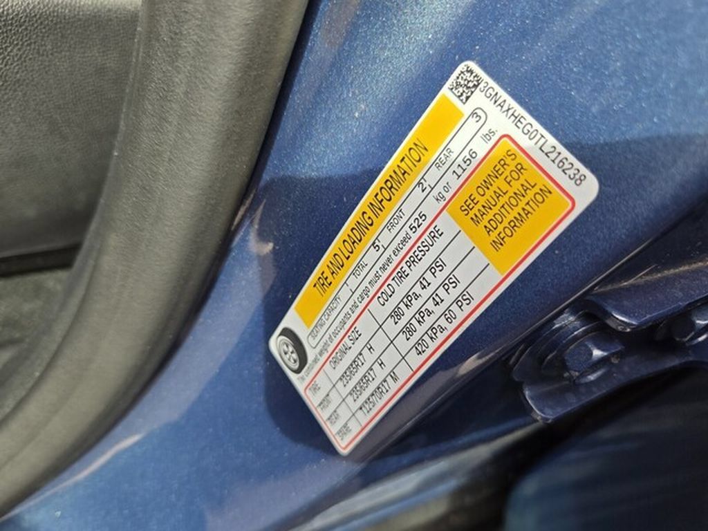 Used 2026 Chevrolet Equinox LT w/ Convenience Package II FWD image 7