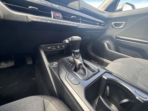 Used 2025 Kia K4 FWD image 19