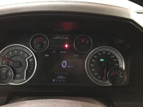 Used 2015 RAM 2500 Laramie w/ Convenience Group AWD/4WD image 21