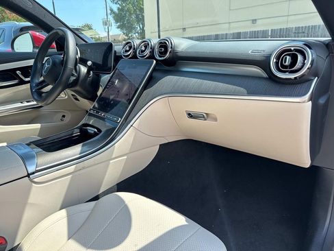 Used 2024 Mercedes-Benz CLE 300 4MATIC Coupe image 13