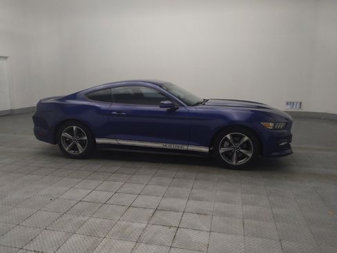 Used 2016 Ford Mustang Coupe w/ Equipment Group 051A RWD image 11