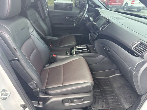 Used 2022 Honda Ridgeline Black Edition image 16