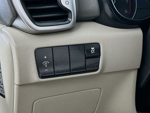 Used 2018 Kia Sportage LX image 10