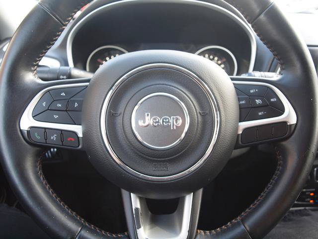 Used 2018 Jeep Compass Latitude w/ Popular Equipment Group FWD image 9