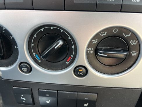 Used 2007 Ford Explorer XLT image 19