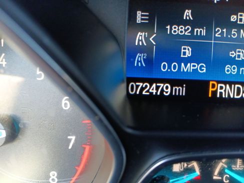 Certified 2017 Ford Escape Titanium w/ Canadian Touring Package image 19