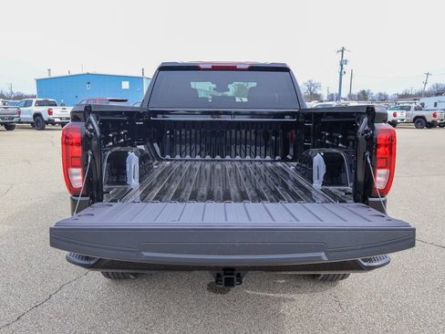 New 2026 GMC Sierra 1500 Elevation image 5