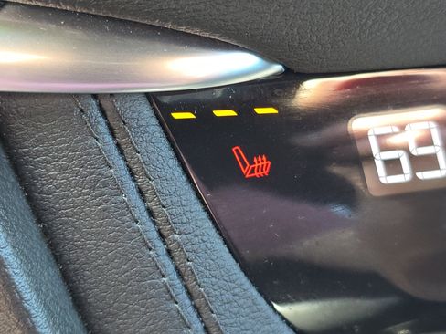 Used 2023 Cadillac XT5 Premium Luxury w/ Technology Package image 39