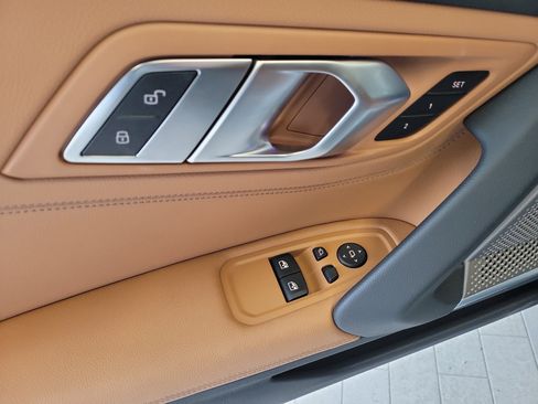 New 2026 BMW Z4 M40i w/ Premium Package image 18