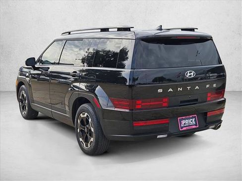 Used 2024 Hyundai Santa Fe SEL FWD image 8