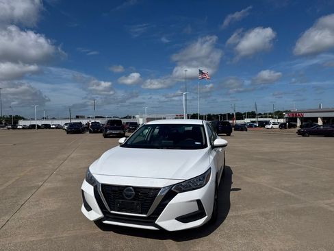 Certified 2023 Nissan Sentra SV w/ Lighting Package FWD image 5