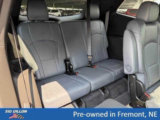 Certified 2023 Buick Enclave Essence w/ Experience Buick Package AWD/4WD image 13