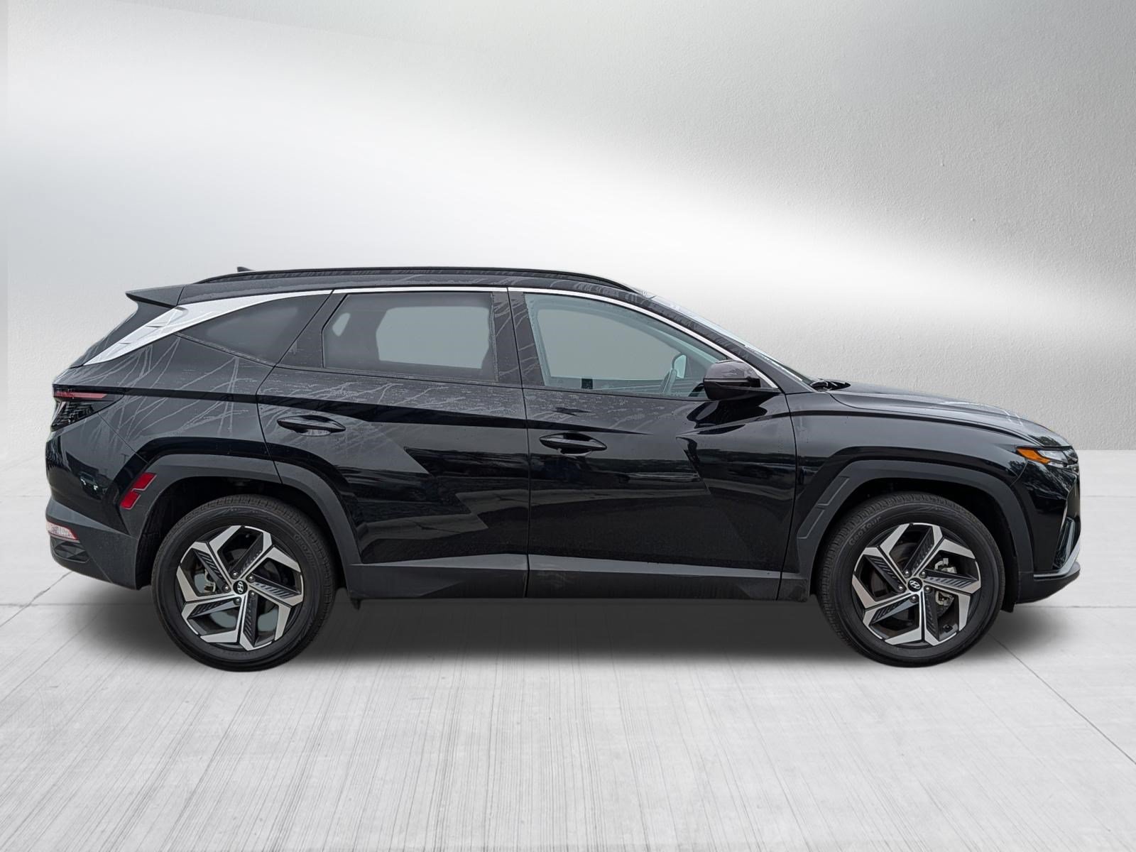 Certified 2023 Hyundai Tucson SEL w/ Convenience Package AWD/4WD image 2