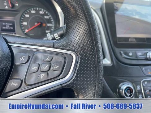 Used 2024 Chevrolet Malibu LT FWD image 30
