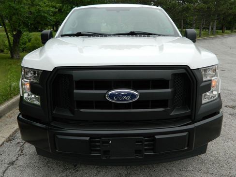 Used 2017 Ford F150 XL w/ Equipment Group 101A Mid RWD image 2