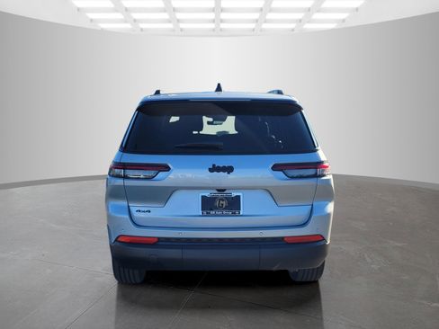New 2025 Jeep Grand Cherokee L Altitude image 5