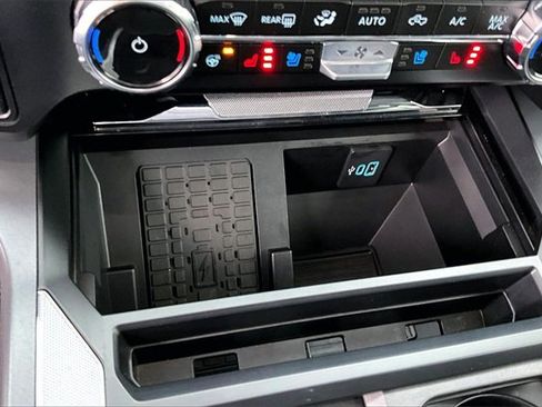 Certified 2024 Ford F250 Lariat w/ Lariat Ultimate Package image 24