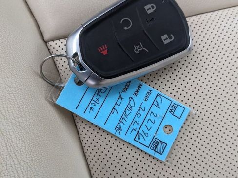 Used 2022 Cadillac XT6 Premium Luxury w/ Technology Package image 46