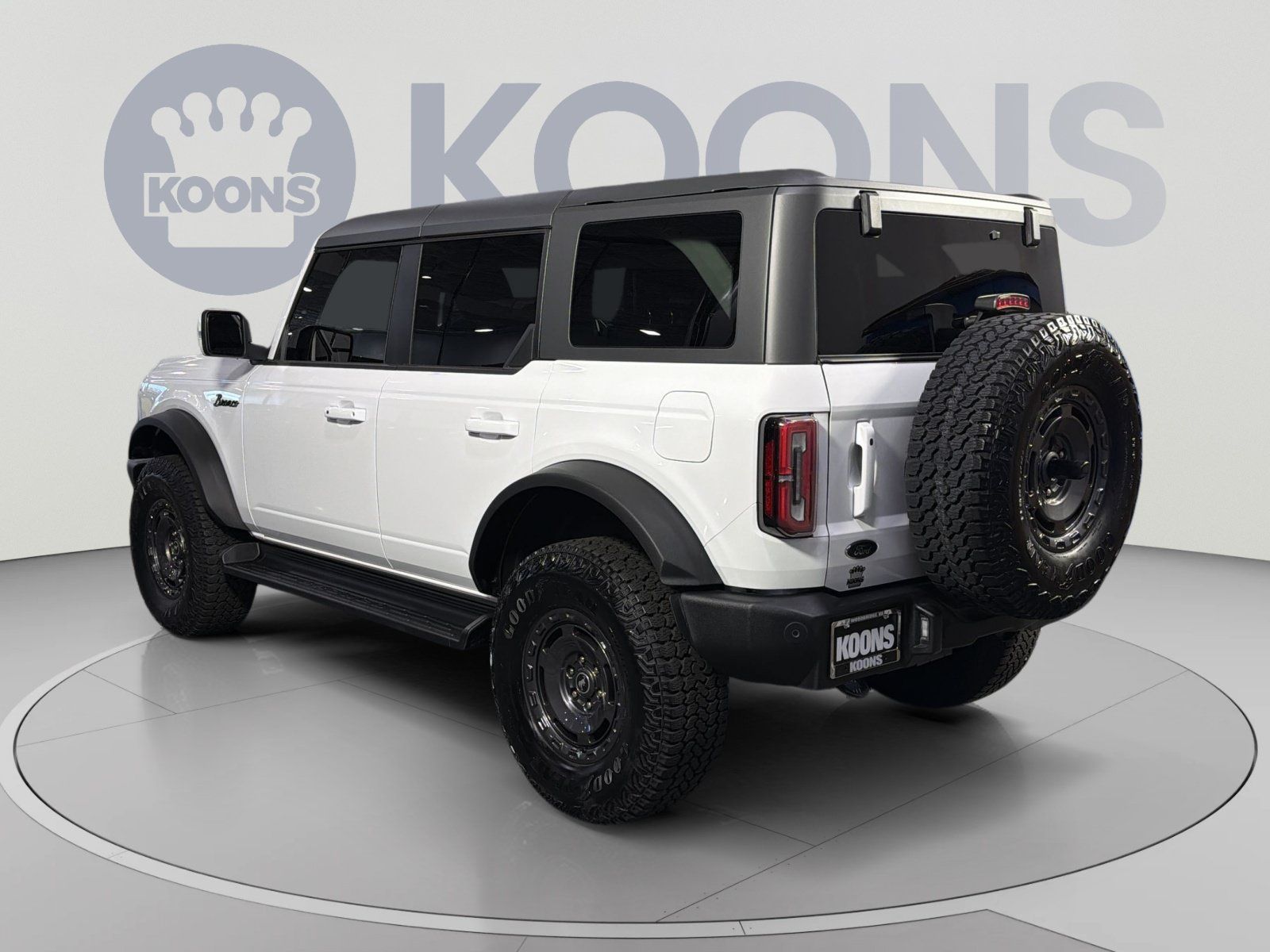 Used 2025 Ford Bronco Outer Banks w/ Sasquatch Package AWD/4WD image 4