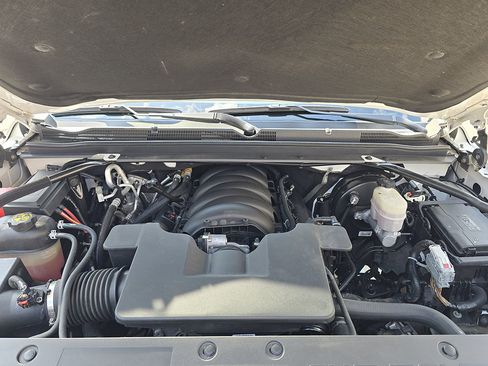 Used 2020 Chevrolet Suburban Premier AWD/4WD image 10