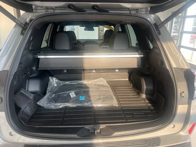 Used 2025 Subaru Forester Sport AWD/4WD image 29