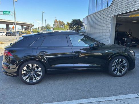 Used 2026 Audi Q8 Premium Plus AWD/4WD image 5