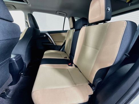 Used 2018 Toyota RAV4 XLE FWD image 20