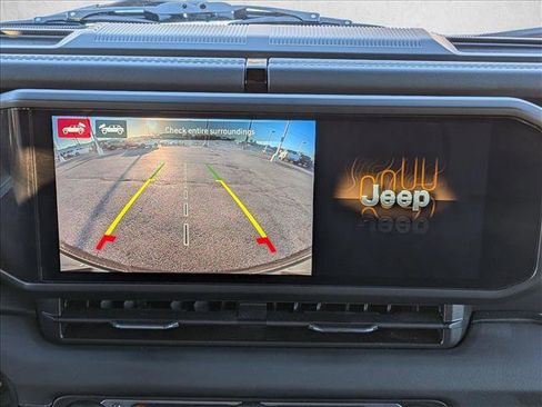 Used 2024 Jeep Wrangler High Altitude image 13
