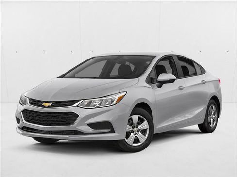 Used 2018 Chevrolet Cruze LS FWD image 1