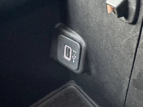 Used 2025 Jeep Wrangler Unlimited Sport AWD/4WD image 23